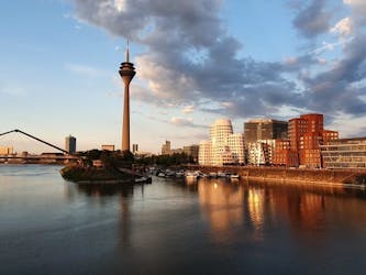Rally de aventura em Düsseldorf “Theft in the Media Harbor”